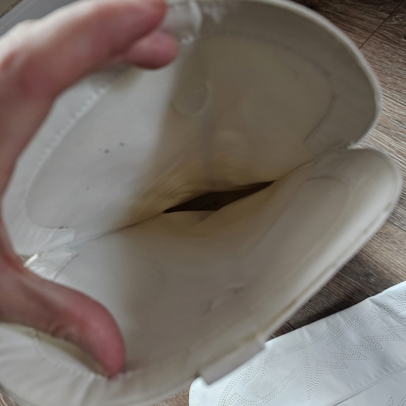 SODA White Cowgirl Boots - Picture 5 of 7